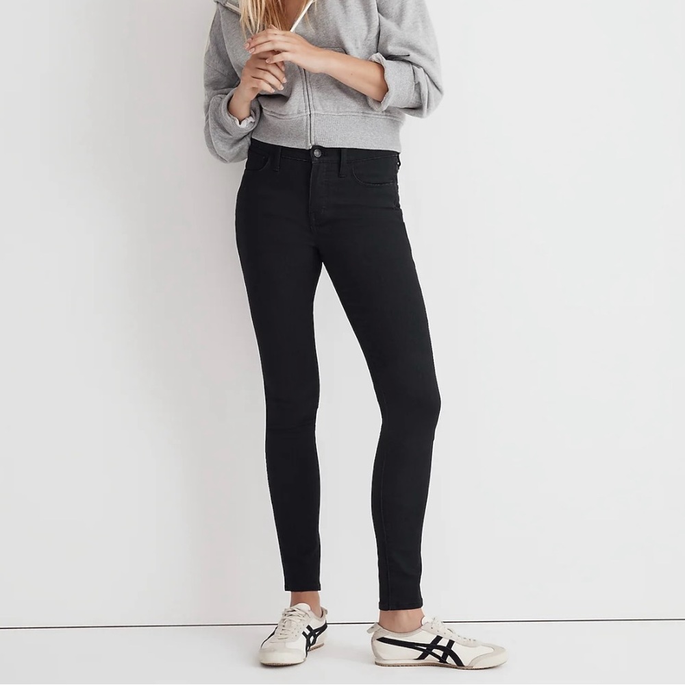 Madewell Roadtripper black jeans, size 25.